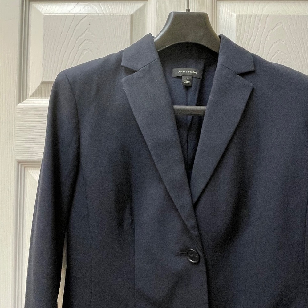 Ann Taylor Women's Sz 4 Navy 2 Button Long Sleeve Lined Classic Workcore Classic